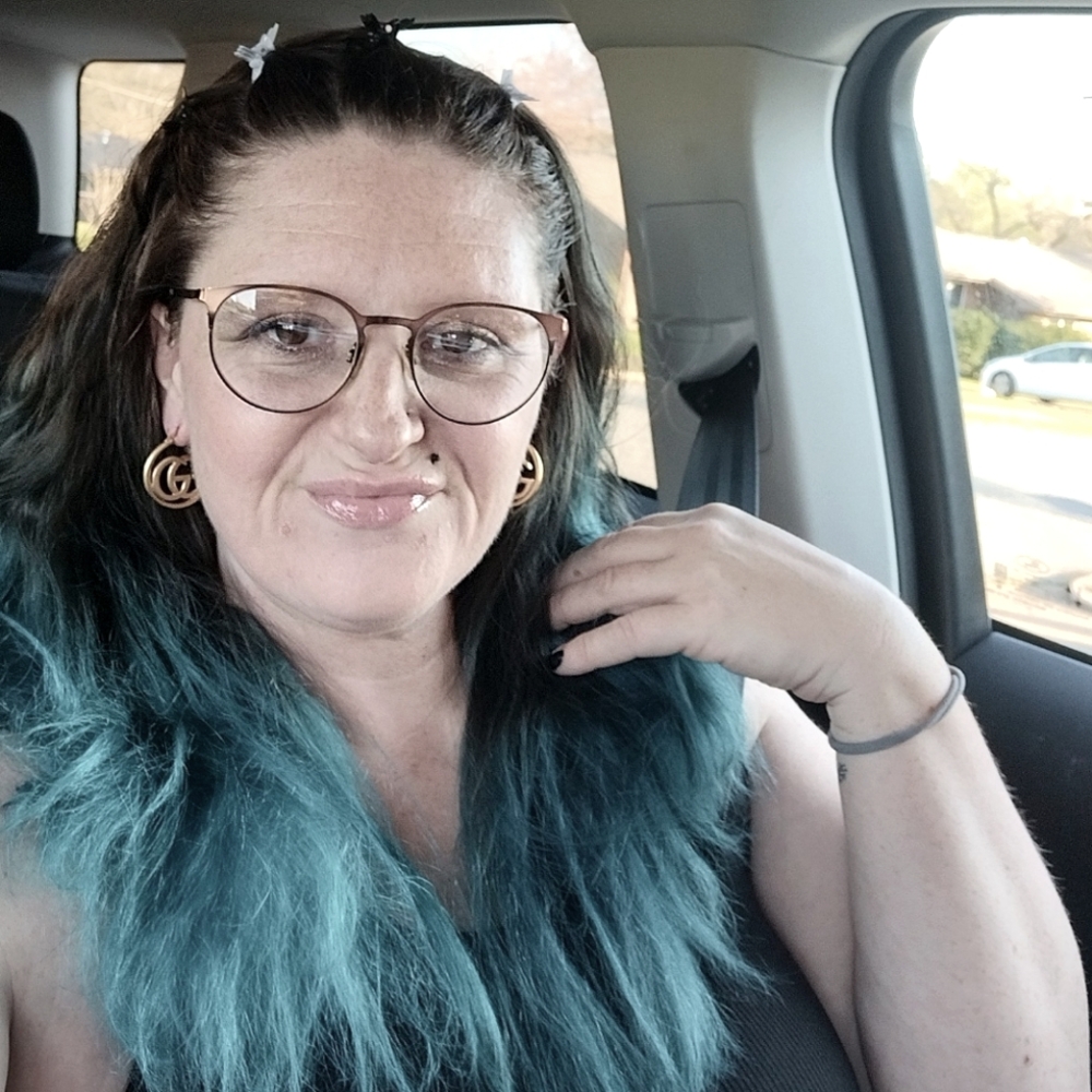 Meet your Posher, Sabrina